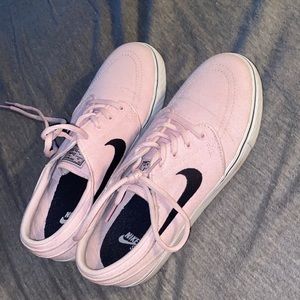 Nike sb size 8